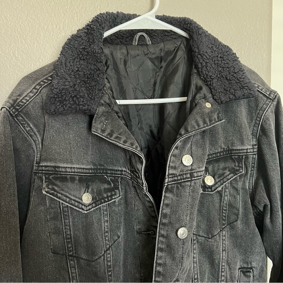 Topshop Charcoal Denim Jacket with Sherpa Collar - Picture 2 of 9